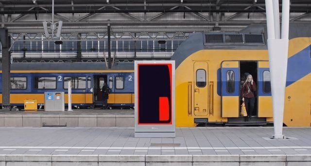 Digital signage in Dutch railway stations
